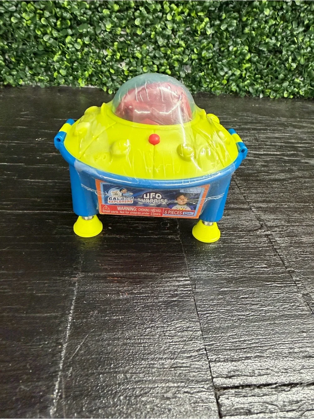 Kids UFO Spinning Top Toy - Lime Green and Blue